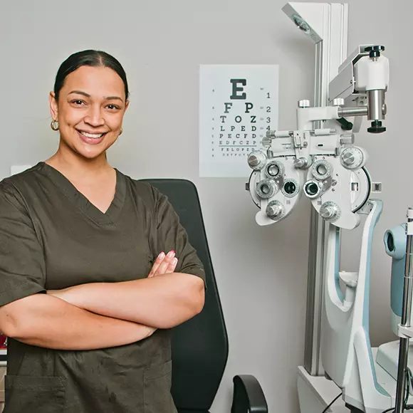 female ophthalmologist getting medical equipment financing